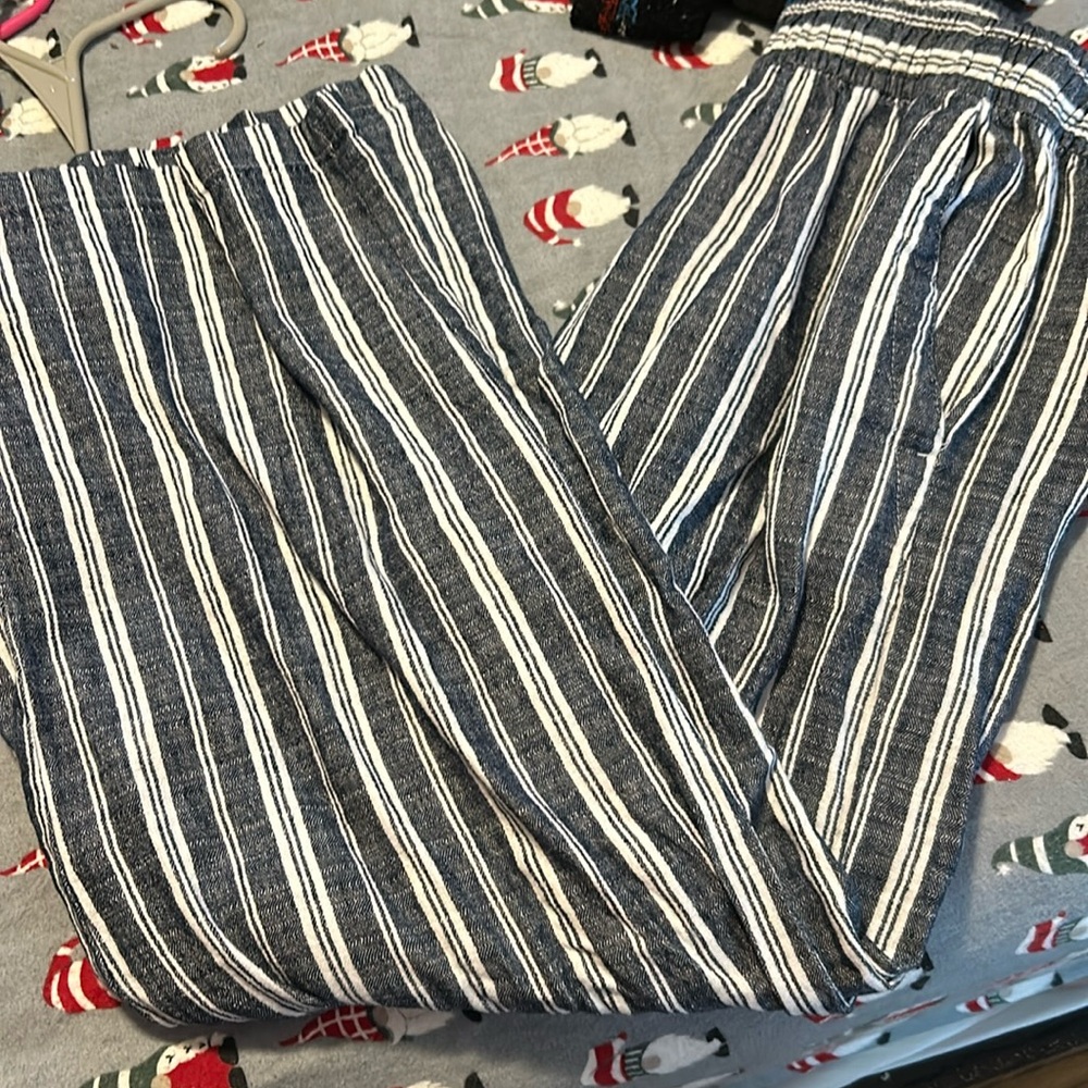Old navy linen pants